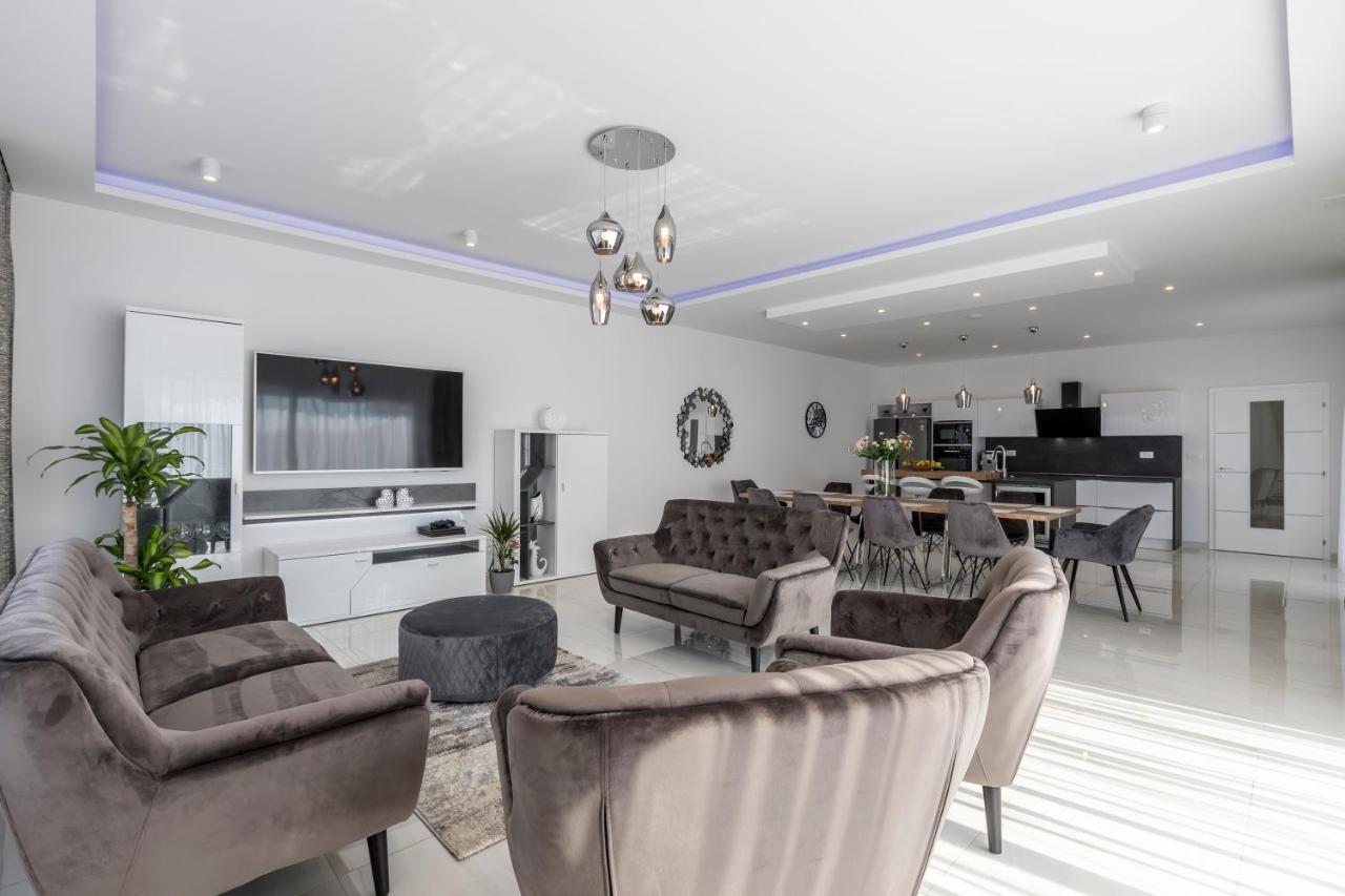 Luxurious Villa Meri Kaštela Eksteriør bilde