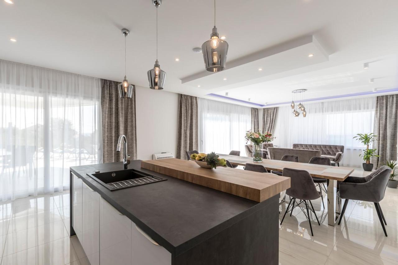 Luxurious Villa Meri Kaštela Eksteriør bilde