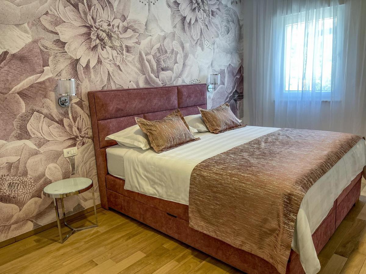 Luxurious Villa Meri Kaštela Eksteriør bilde